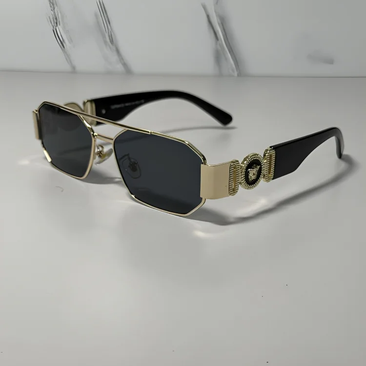 VS Luxury Medallion Metal Frame Sunglass -Golden